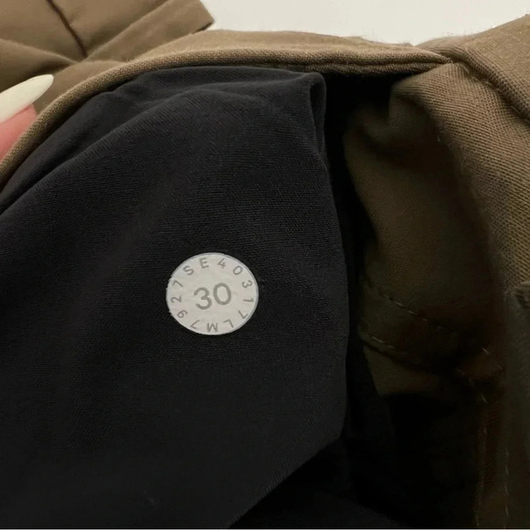 Lululemon Commission Short 9" Artifact Tan Brown Activewear Casual Men's Size 30 - Picture 9 of 9